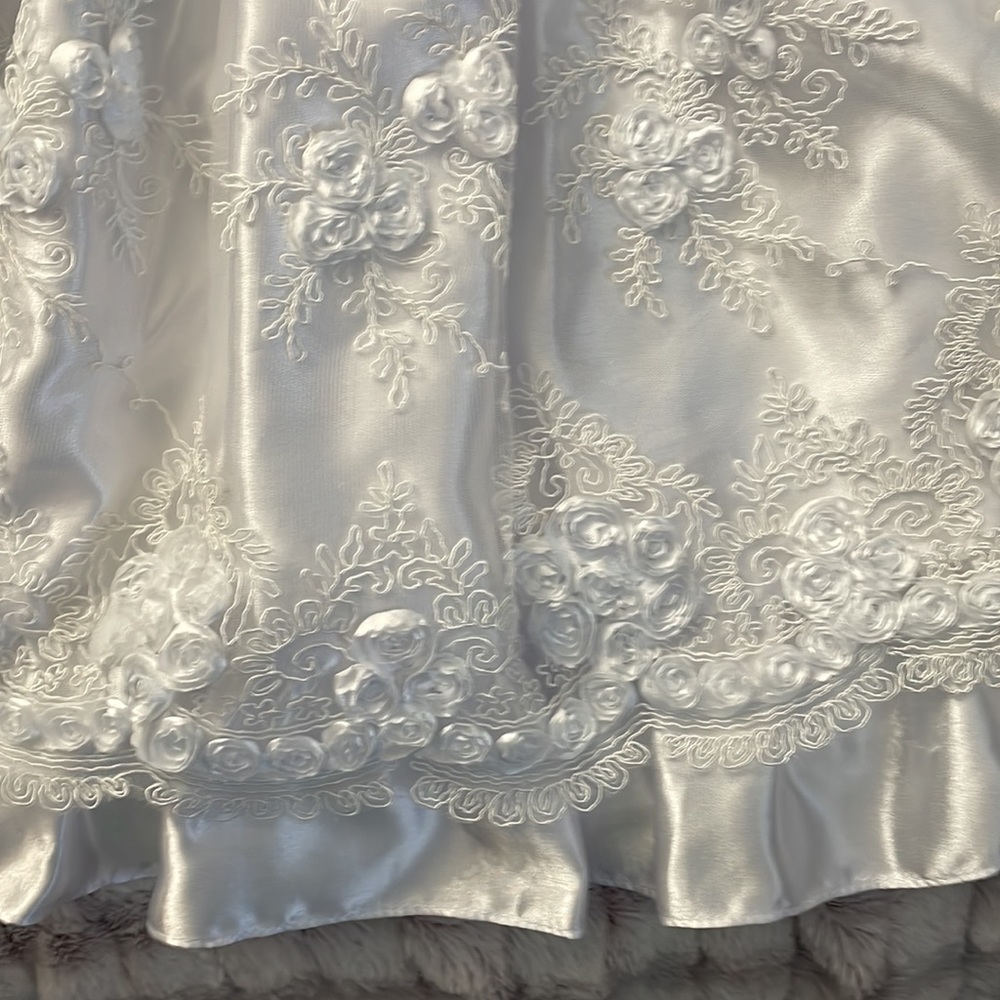 Dress - Picture 4 of 11